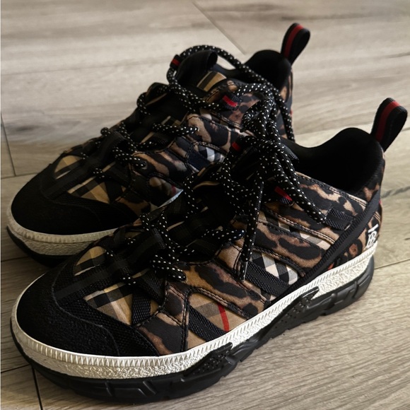 Burberry Black and Brown Sneakers with Chunky Sole - Picture 3 of 4